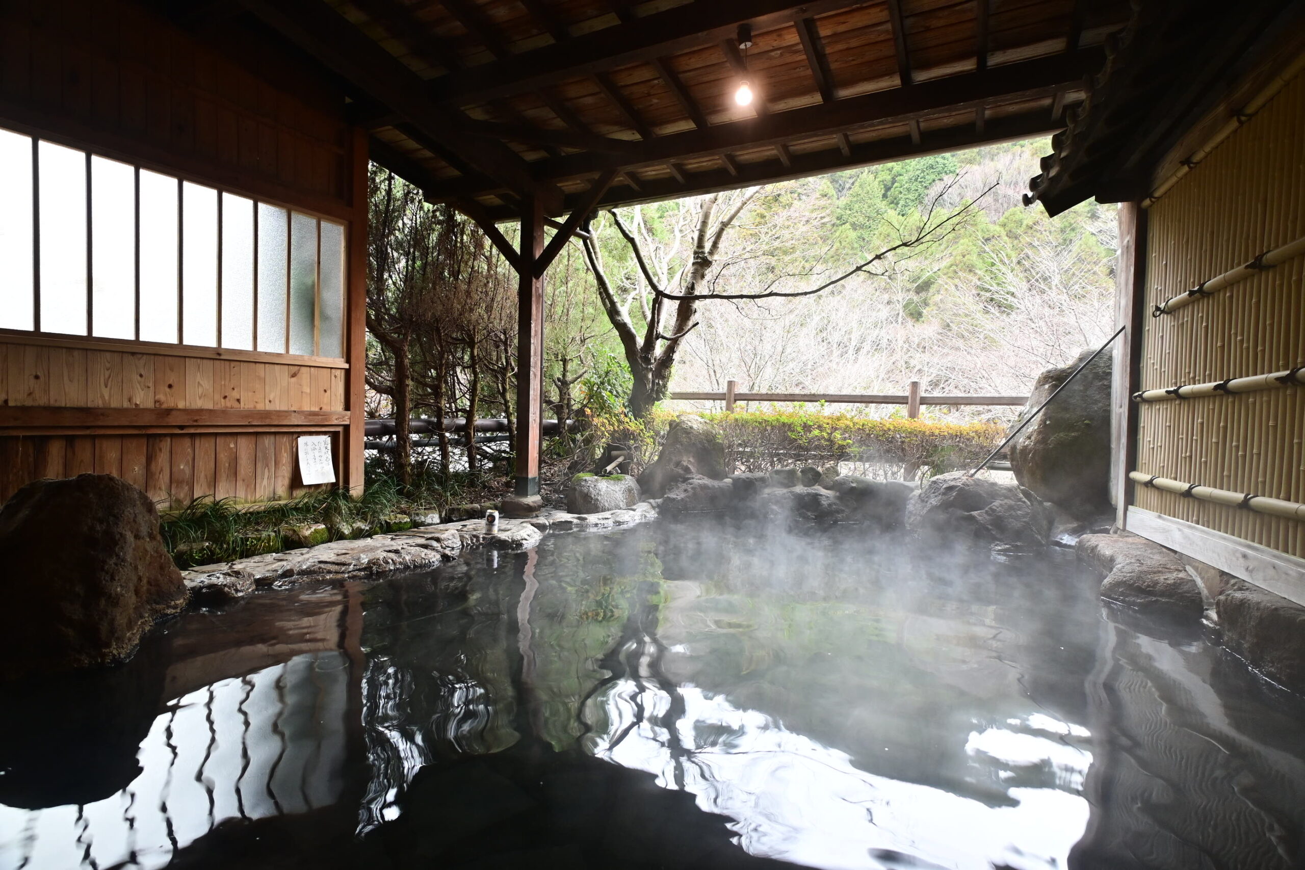 For international travelers, the most practical way to reach the Kuju area is by rental car from Fukuoka Airport or Kumamoto Airport. The Yamanami Highway, the main route to Kuju, is famous for its stunning scenery along the way.<br />
Within countless onsen inns there, finding the perfect one for you can be a challenge. So, I would share my secret—Sujiyu Onsen in Kuju town. Renowned for its waterfall shower, its therapeutic benefits are especially rewarding after an extended hike.<br />
 02