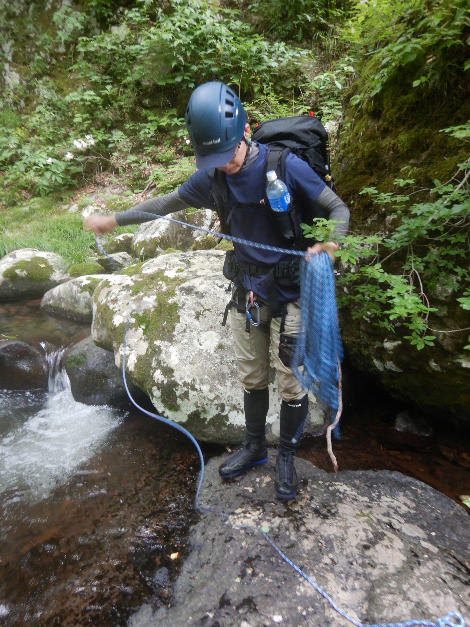 Sawanobori requires various pieces of equipment, including climbing ropes, harnesses, helmets, felt-soled shoes, and quick-dry clothing, as well as essential hiking gear. Typically, we pack a 30-liter dry bag inside our backpack to protect items that must remain dry. For valuables such as cameras or rechargeable batteries, we rely on a state-of-the-art solution—Ziploc bags.<br />
<br />
Recently, black bear sightings have increased on Honshu Island, particularly in the Tohoku region. To minimize risk, it is highly recommended to attach a cowbell to your backpack and carry bear spray. Since bears often dwell and forage along rivers, the risk, or 
